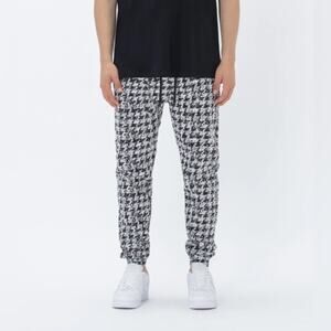 Zanerobe sureshot Joggers Sz 38